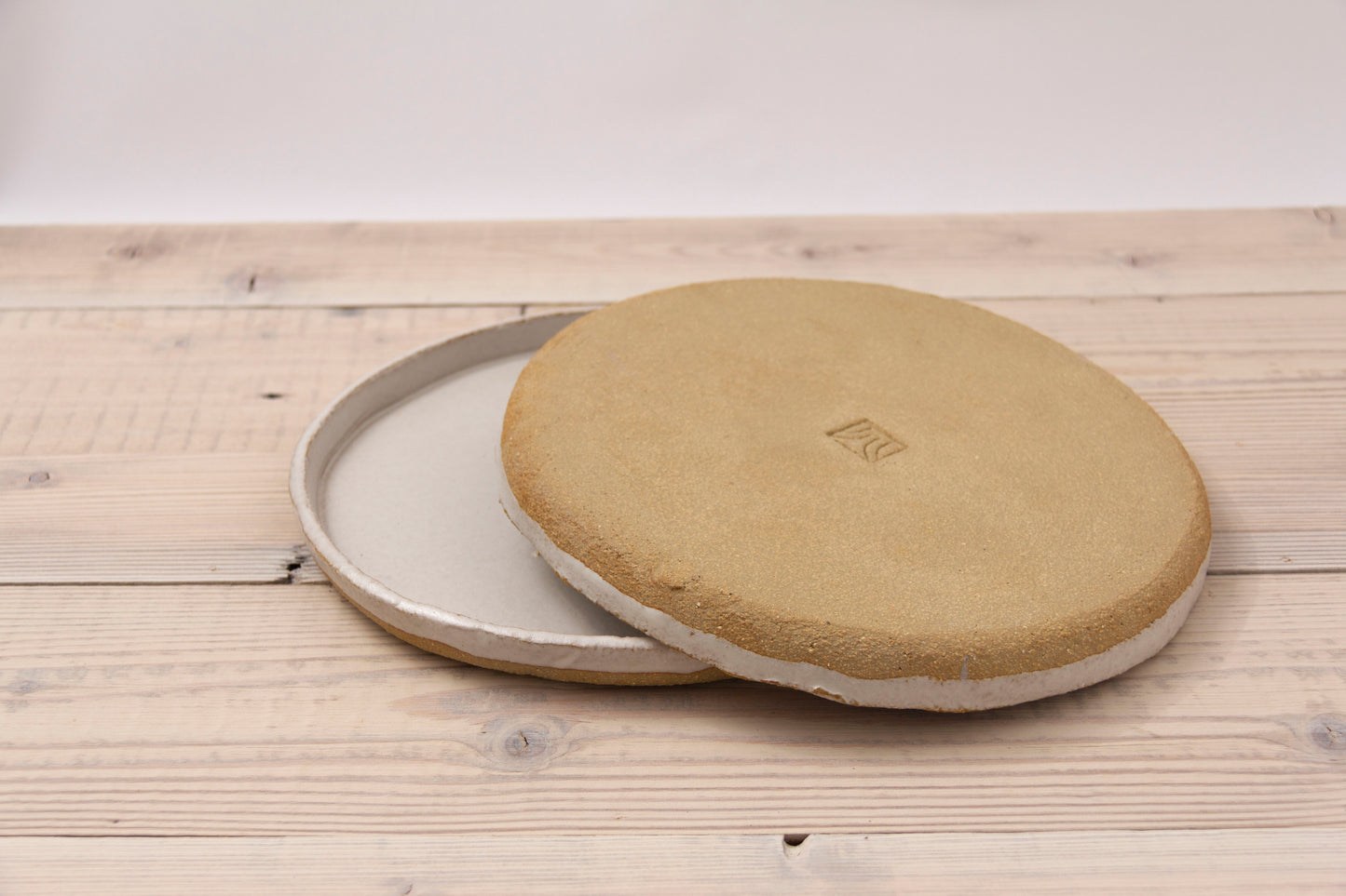 Cloudy White Large Dinner Plate